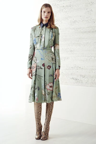 Look 18